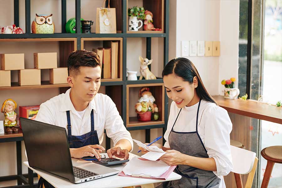Business Accountant in Cheltenham